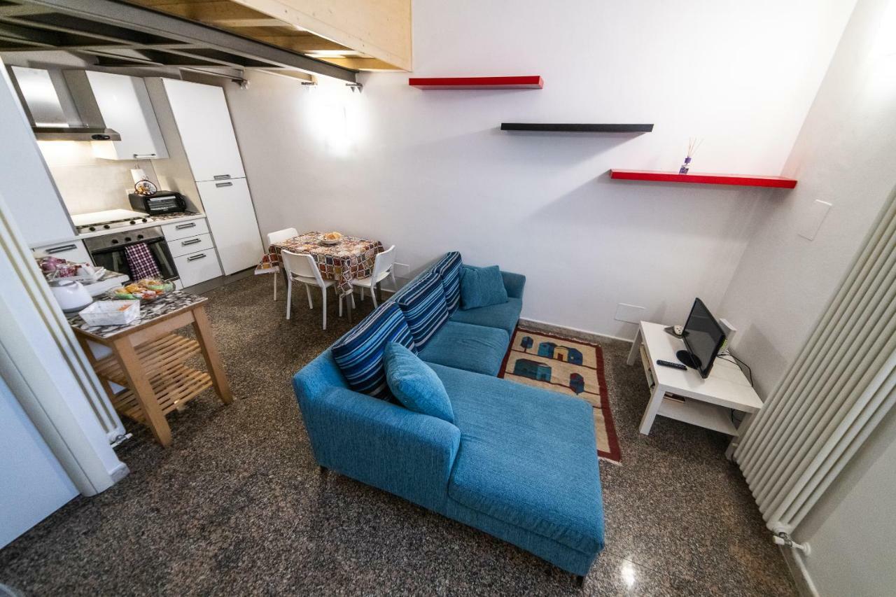 Anais' Loft- Osp. Sant'Orsola-Fiera Lägenhet Bologna Exteriör bild