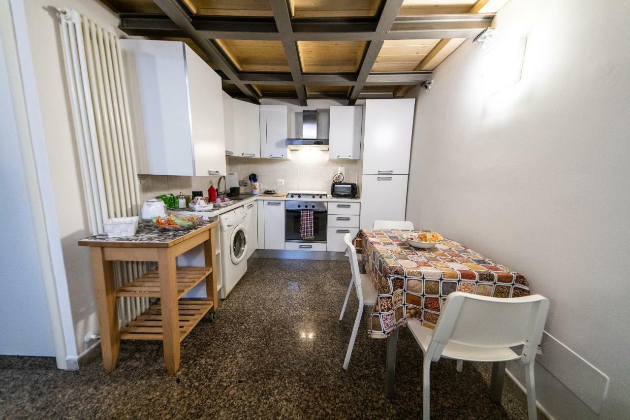 Anais' Loft- Osp. Sant'Orsola-Fiera Lägenhet Bologna Exteriör bild