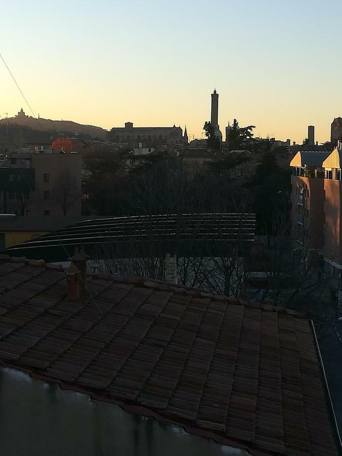 Anais' Loft- Osp. Sant'Orsola-Fiera Lägenhet Bologna Exteriör bild